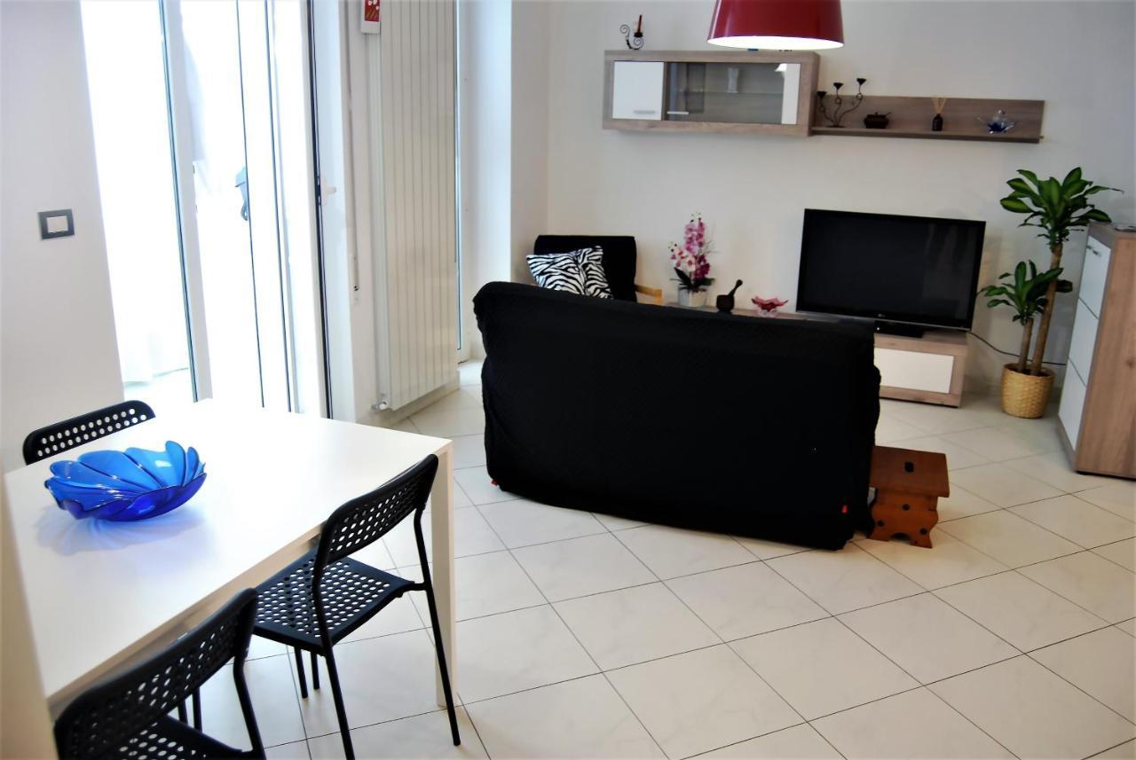 Costa Del Molo - Casa E Lavoro Apartment Vado Ligure Ngoại thất bức ảnh