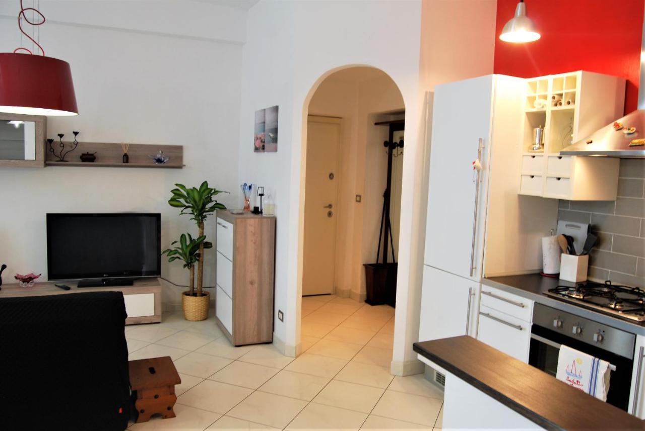 Costa Del Molo - Casa E Lavoro Apartment Vado Ligure Ngoại thất bức ảnh
